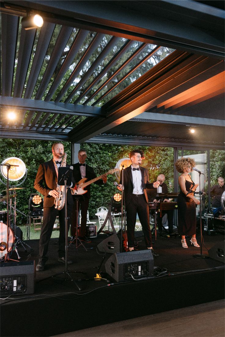 Big Band Music Performance